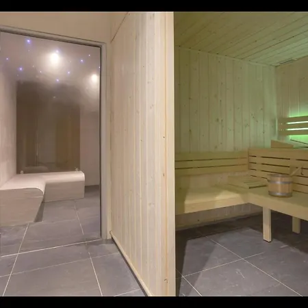 In Alps With & Pool Appartement