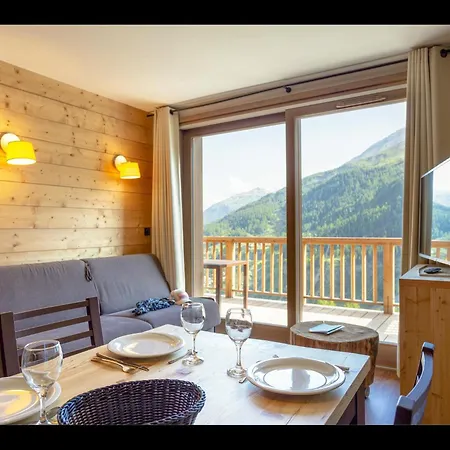 In Alps With & Pool Appartement